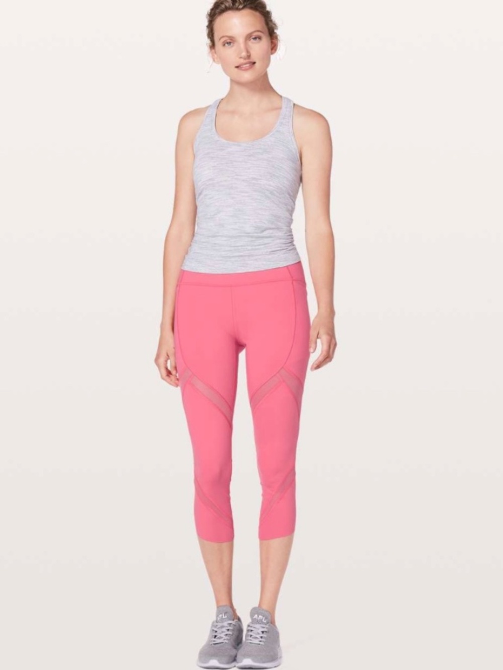 Lululemon On Pace Crop 21"Size 4 Glossy Coral side pocket raw hem